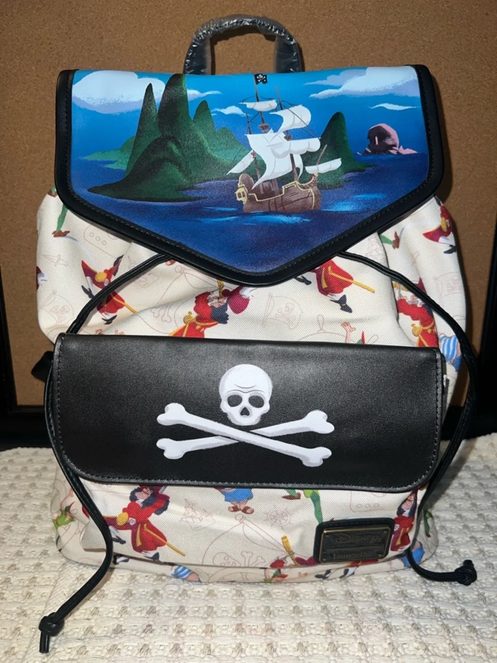 NWT Loungefly DISNEY Peter Pan Captain Hook Drawstring Full Size Backpack